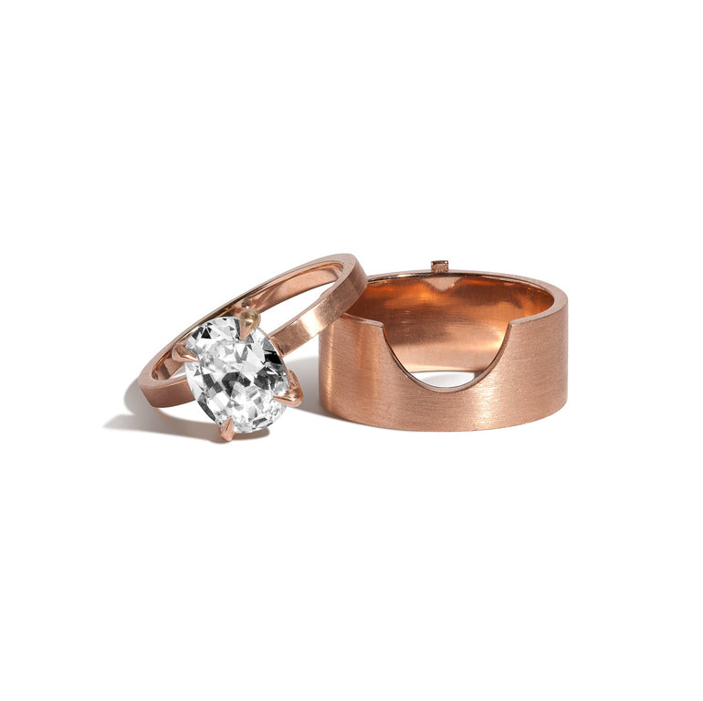 Shahla Karimi Jewelry Mid-Century Kahn Oval Ring W/Cigar Band 14K Rose Gold