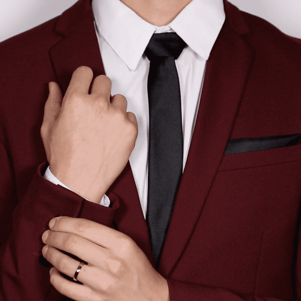 Ring made of 14K gold by Shahla Karimi on model on light background