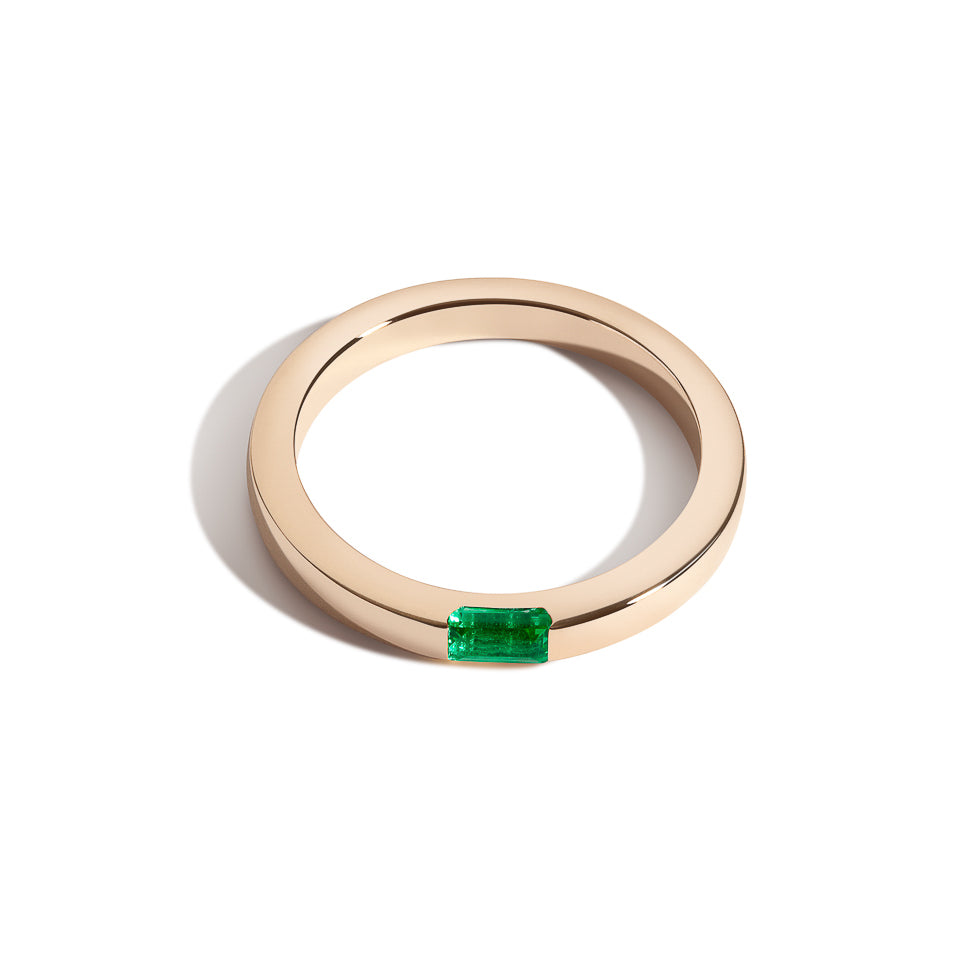 Shahla Karimi Unisex Birthstone Baguette Ring 14K Yellow Gold - High Polish - Emerald